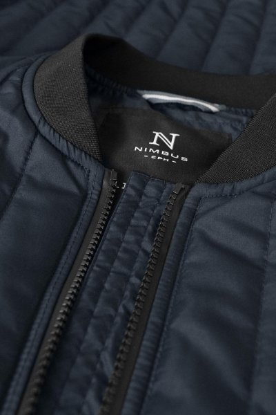 Zoom bild av Woman urban style quilted jacket, navy